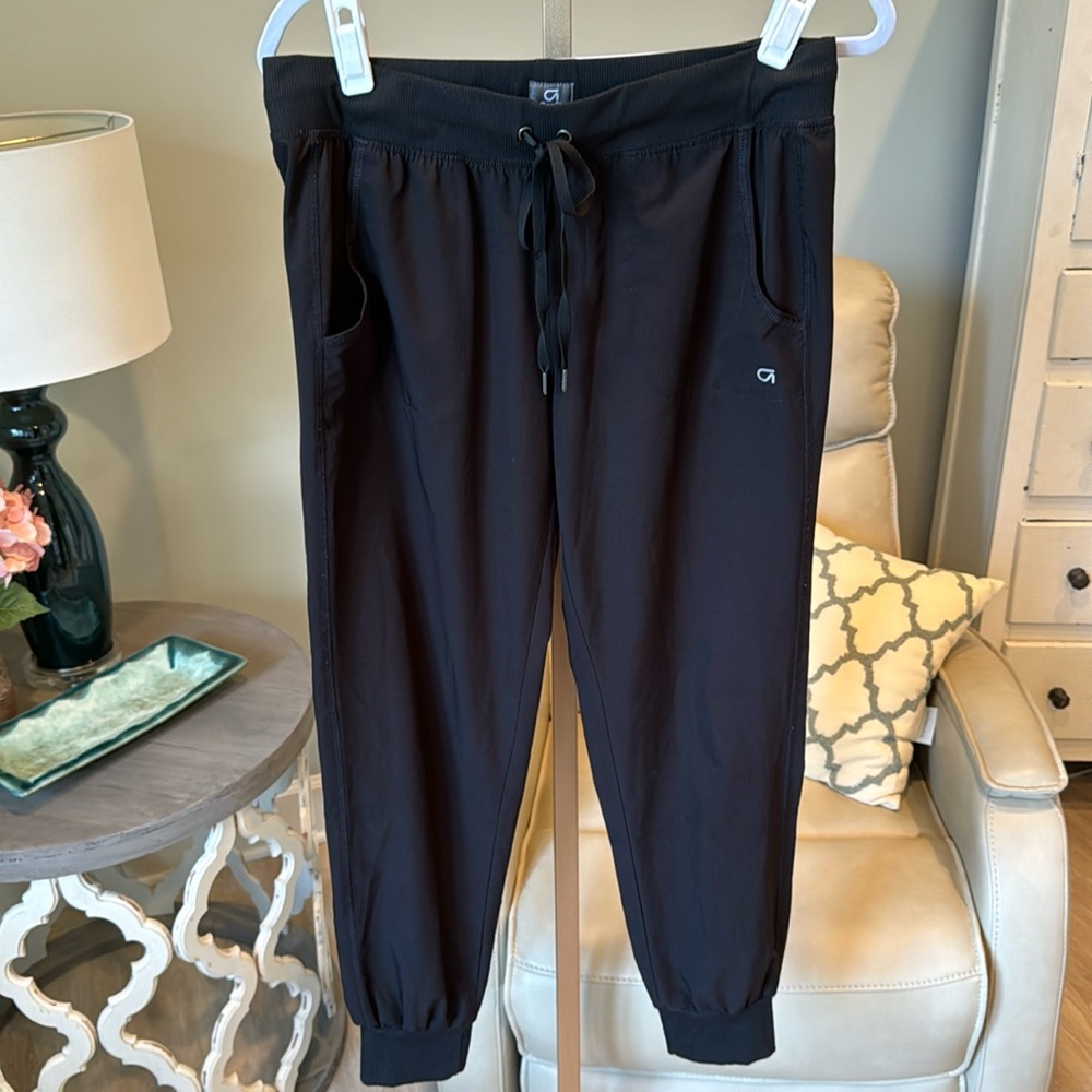 GAP Fit Drawstring Joggers with ankle cuff Medium